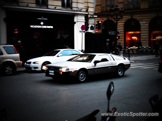 DeLorean DMC-12 spotted in Paris, France