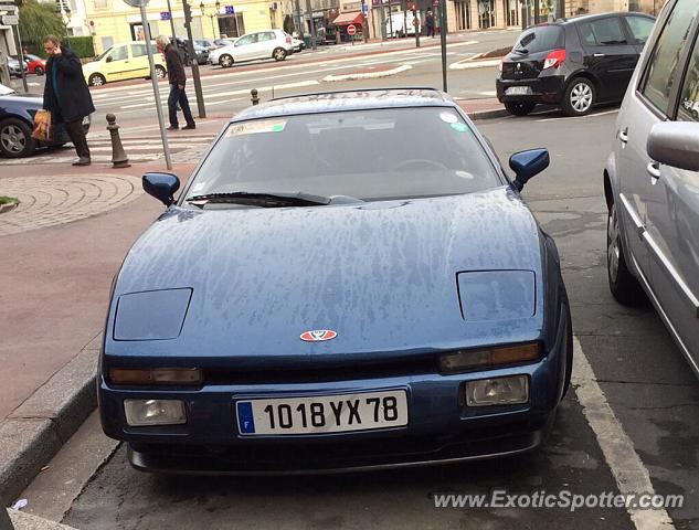 Venturi 260 spotted in Maisons-Laffitte, France