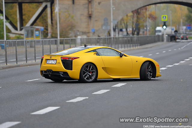 Lexus LFA spotted in Warsaw, Poland