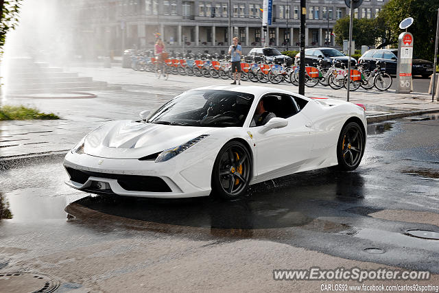 Ferrari 458 Italia spotted in Warsaw, Poland