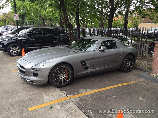 Mercedes SLS AMG spotted in Buenos Aires, Argentina
