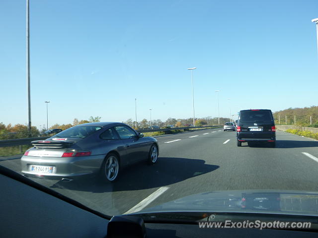 Porsche 911 spotted in Paris, France