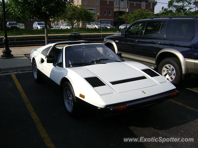 Ferrari 308 spotted in Downers Grove, Illinois