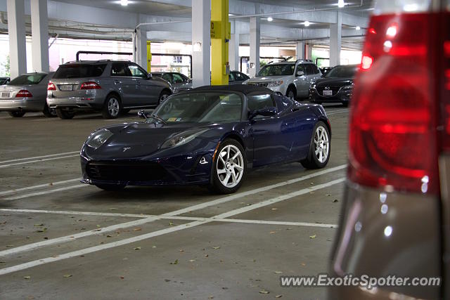 Tesla Roadster spotted in McLean, Virginia