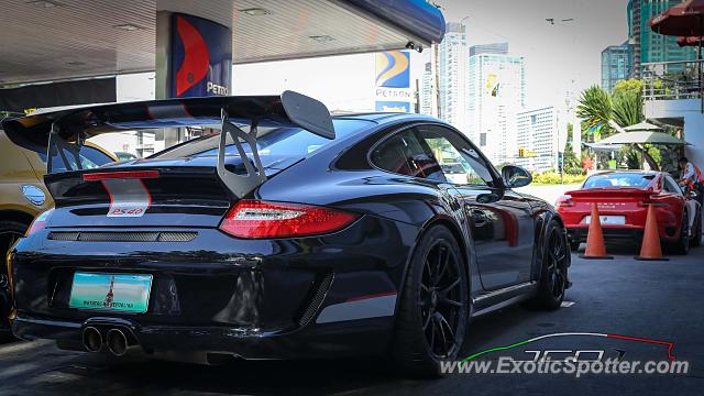Porsche 911 GT3 spotted in Manila, Philippines