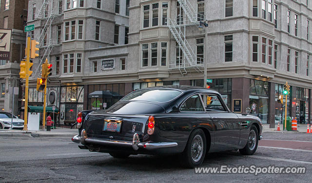 Aston Martin DB5 spotted in Milwaukee, Wisconsin