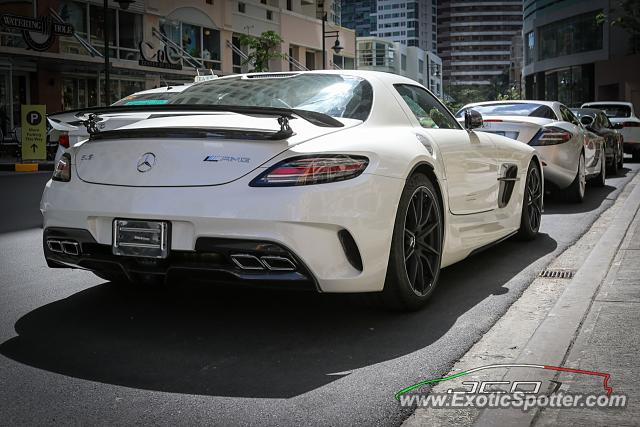 Mercedes SLS AMG spotted in Manila, Philippines