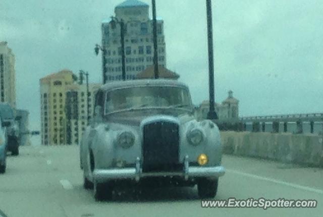 Bentley S Series spotted in Palm Beach, Florida