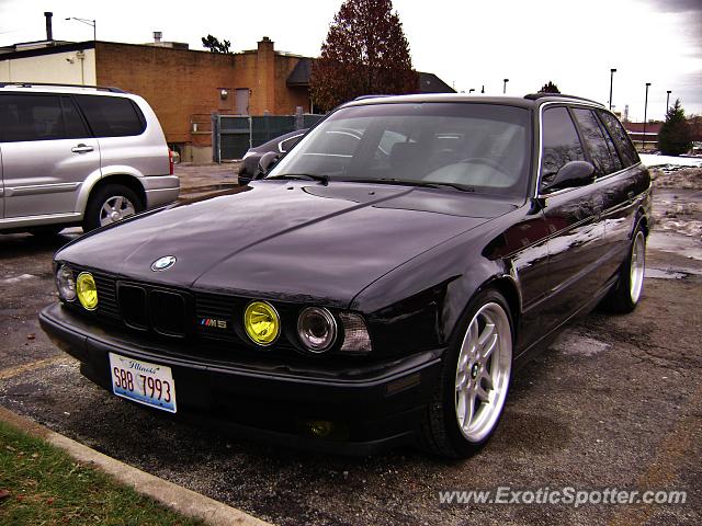 BMW M5 spotted in Glen Ellyn, Illinois