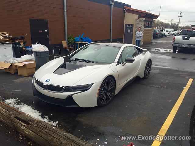 BMW I8 spotted in Chicago, Illinois