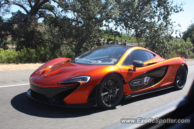 Mclaren P1 spotted in Highway 101, California