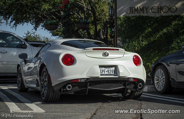 Alfa Romeo 4C spotted in Dallas, Texas