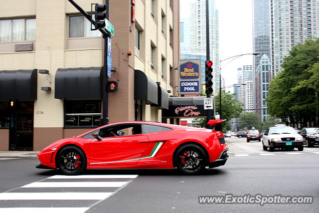 Lamborghini Gallardo spotted in Chicago, Illinois