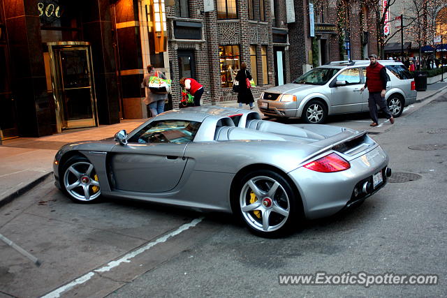 Porsche Carrera GT spotted in Chicago, Illinois