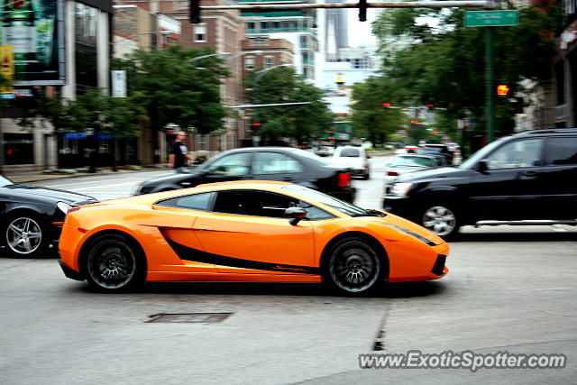 Lamborghini Gallardo spotted in Chicago, Illinois