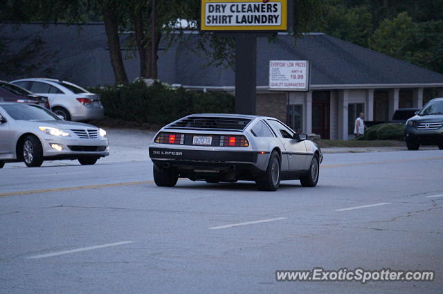 DeLorean DMC-12 spotted in Hendersonville, North Carolina