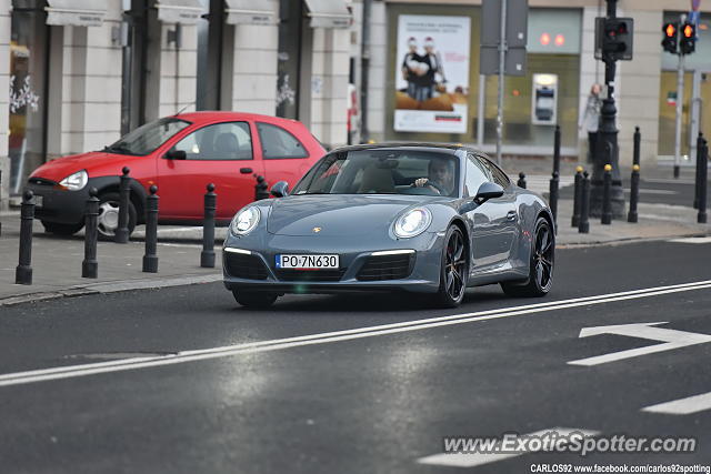 Porsche 911 spotted in Warsaw, Poland