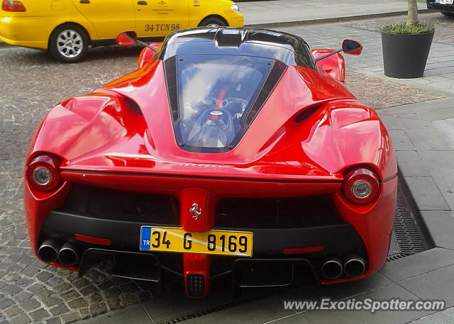 Ferrari LaFerrari spotted in Istanbul, Turkey
