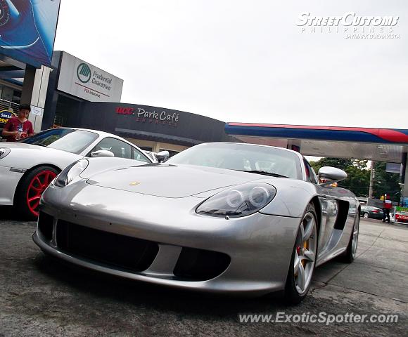 Porsche Carrera GT spotted in Makati, Philippines