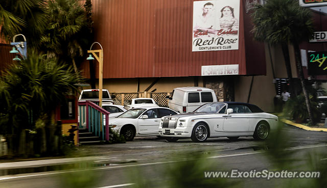 Rolls-Royce Phantom spotted in Destin, Florida