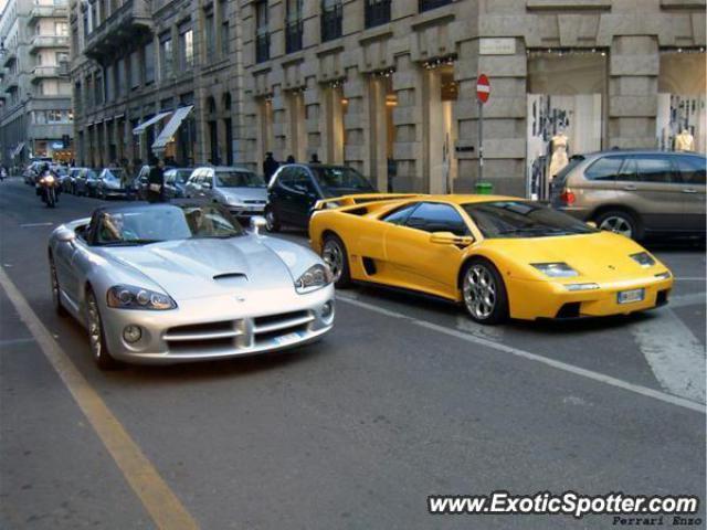 Dodge Viper spotted in Milan, Italy