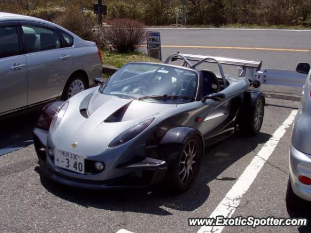 Lotus Exige spotted in Hakone, Japan