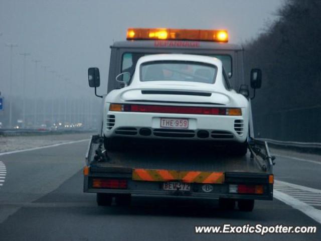 Porsche 959 spotted in Brussel, Belgium