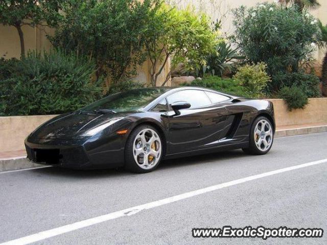 Lamborghini Gallardo spotted in Orlando, Florida