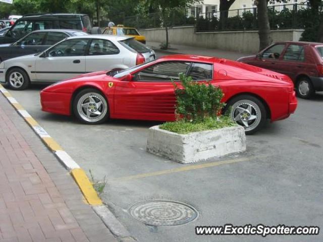 Ferrari Testarossa spotted in Istanbul, Turkey
