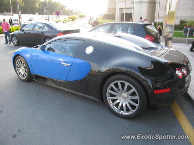 Bugatti Veyron spotted in Istanbul, Turkey