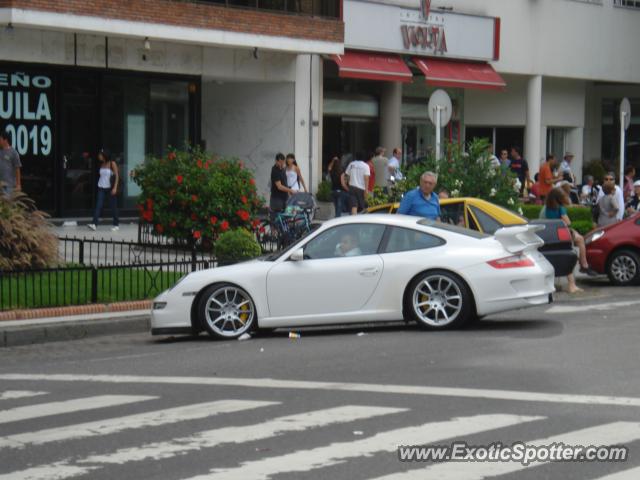 Porsche 911 GT3 spotted in Buenos Aires, Argentina