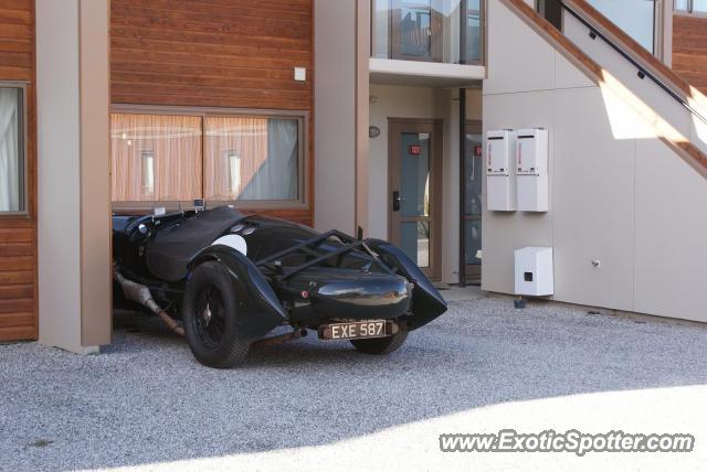 Other Vintage spotted in Wanaka, New Zealand