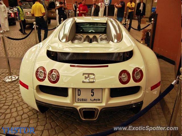 Bugatti Veyron spotted in Dubai, United Arab Emirates