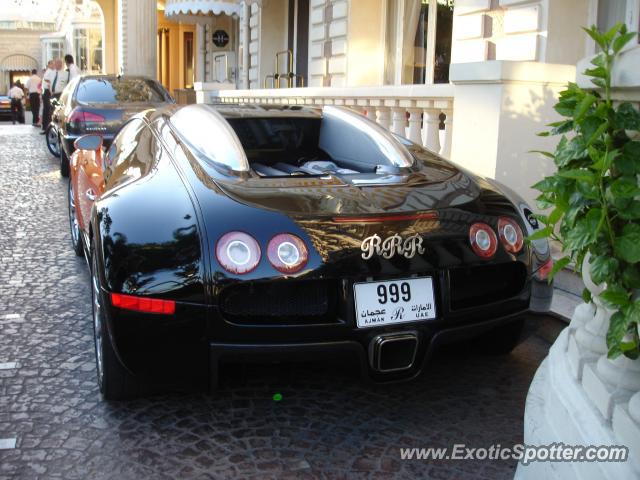 Bugatti Veyron spotted in Cannes, France