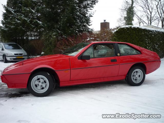 Lotus Esprit spotted in Kootstertille, Netherlands