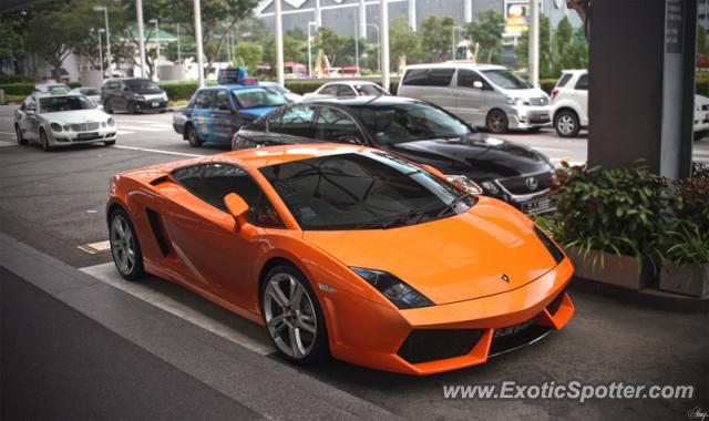 Lamborghini Gallardo spotted in Singapore, Singapore