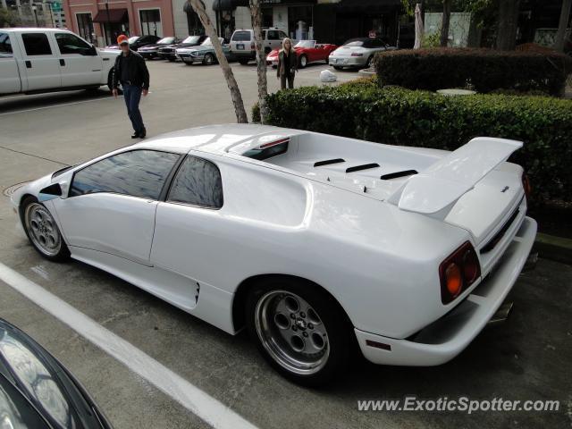 Lamborghini Diablo spotted in Houston, Texas