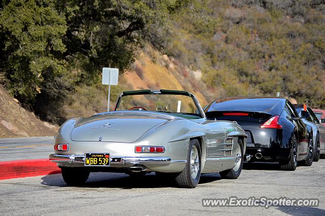 Mercedes 300SL spotted in Agoura Hills, California