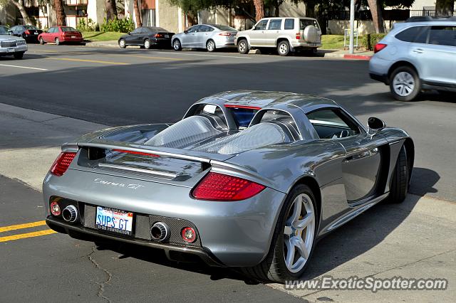 Porsche Carrera GT spotted in Canoga Park, California