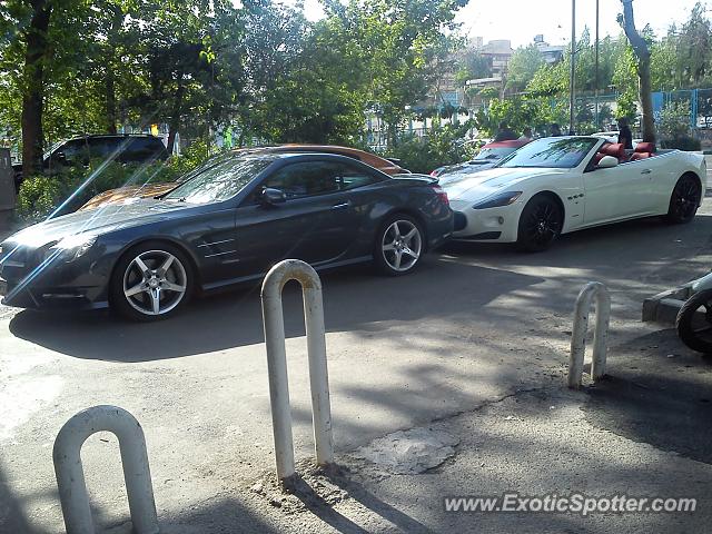 Mercedes SL600 spotted in Tehran, Iran