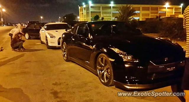 Nissan GT-R spotted in Karachi, Pakistan