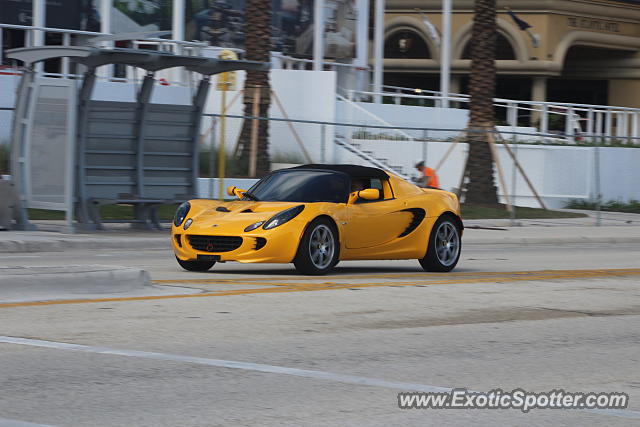 Lotus Elise spotted in Fort Lauderdale, Florida