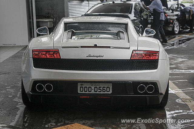 Lamborghini Gallardo spotted in São Paulo, Brazil