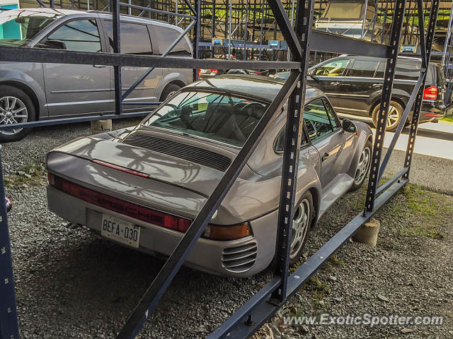 Porsche 959 spotted in Honey Harbor, Canada