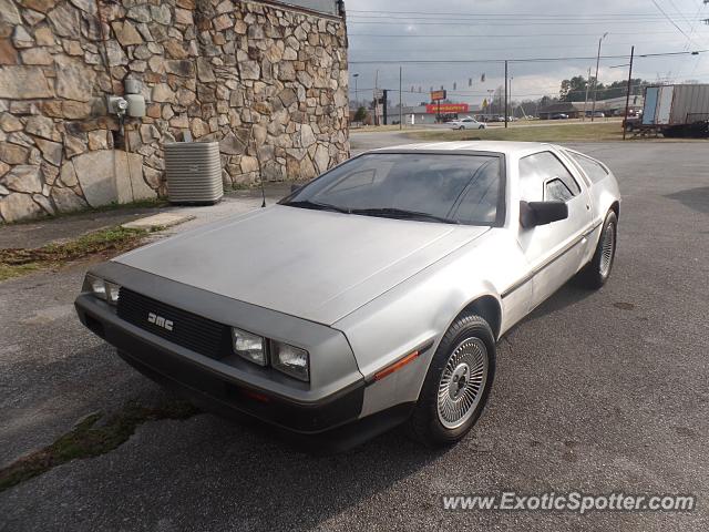 DeLorean DMC-12 spotted in Chattanooga, Tennessee