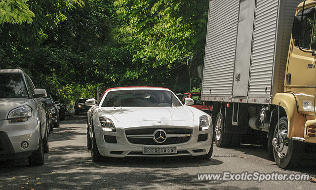 Mercedes SLS AMG spotted in São Paulo, Brazil