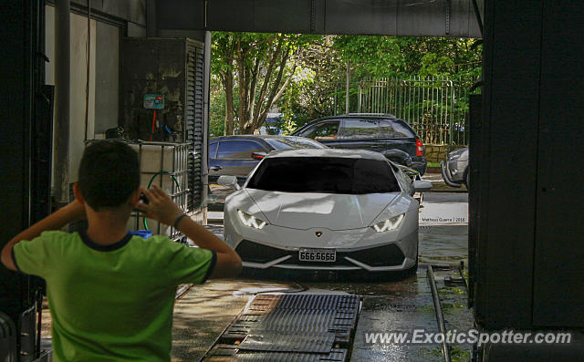 Lamborghini Huracan spotted in São Paulo, Brazil