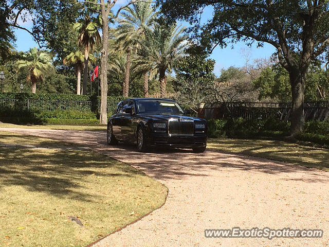 Rolls-Royce Phantom spotted in Houston, Texas