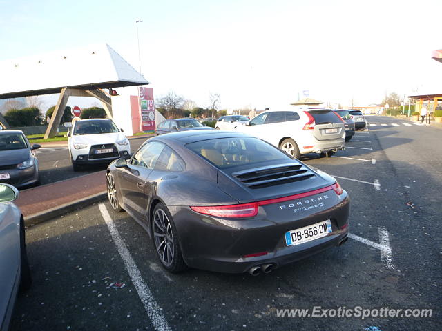 Porsche 911 spotted in Valenciennes, France
