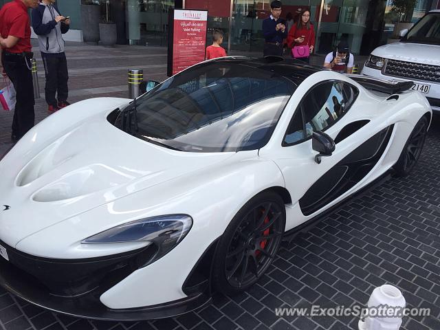 Mclaren P1 spotted in Dubai, United Arab Emirates